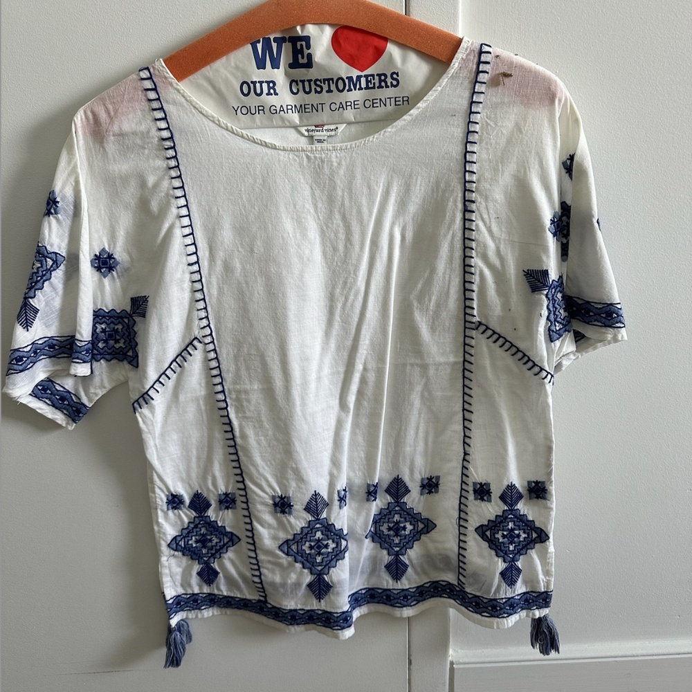 Vineyard Vines White and Blue Blouse